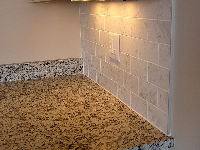 kitchen_marble_backsplash_lg