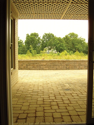 lower_rear_porch_view_paver_patio_lg